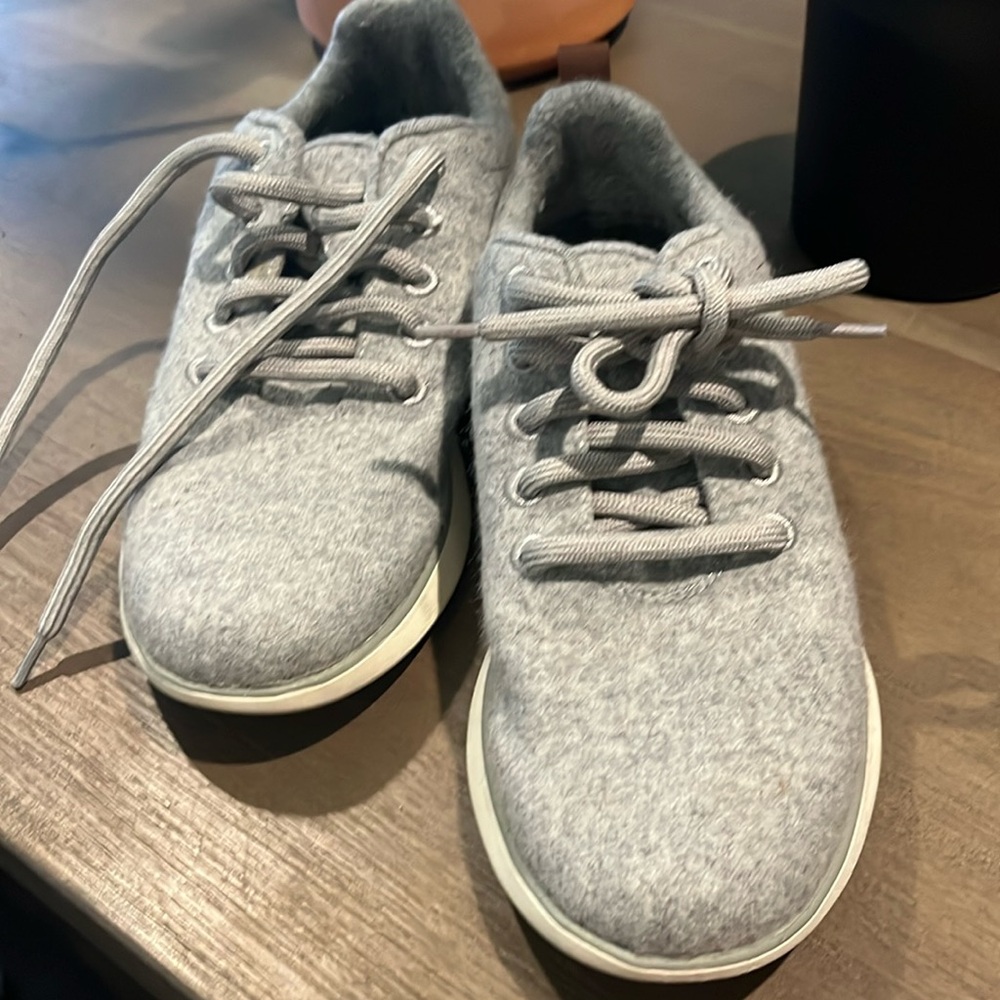 Dr. Scholls Freestep gray shoes size 8